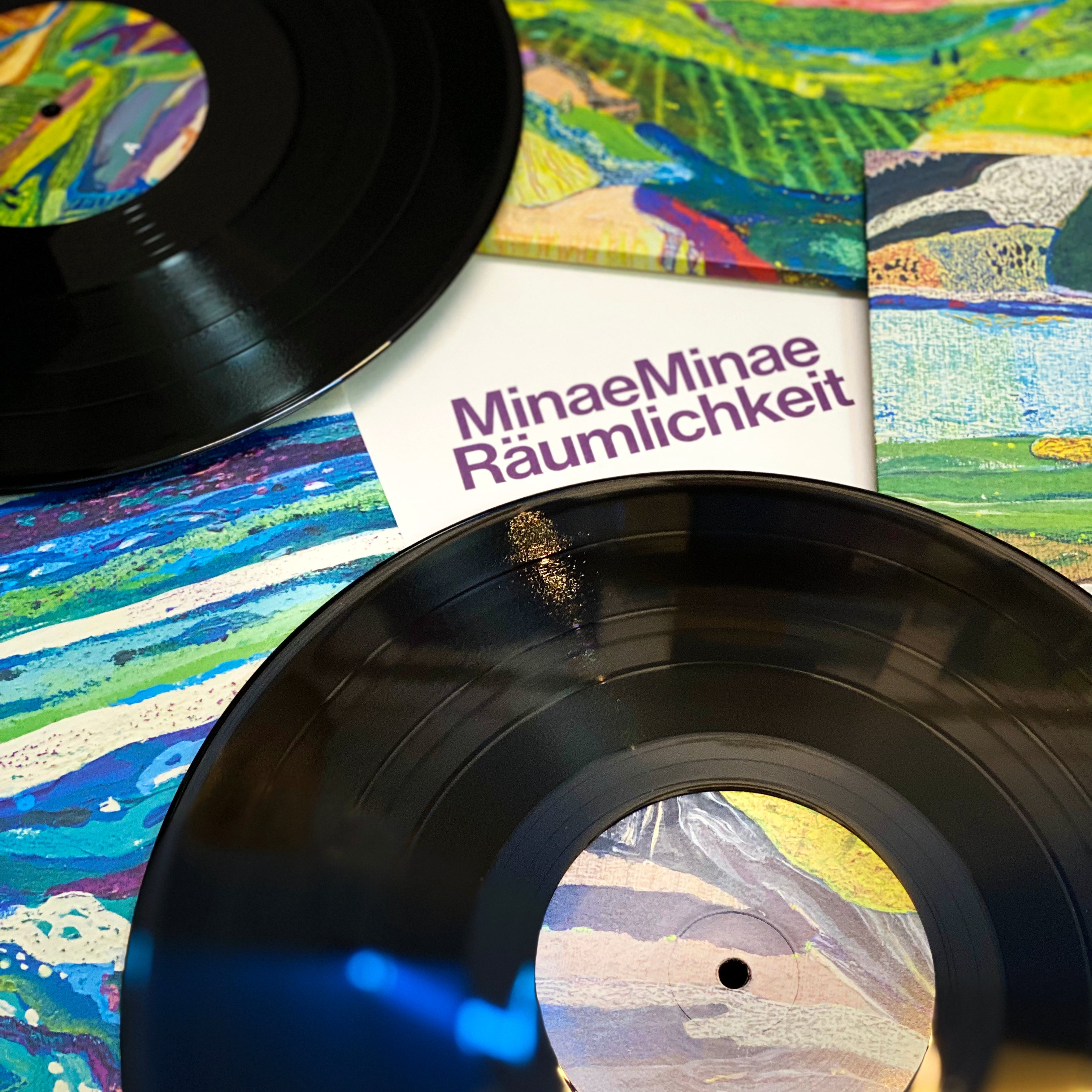 MinaeMinae – Räumlichkeit