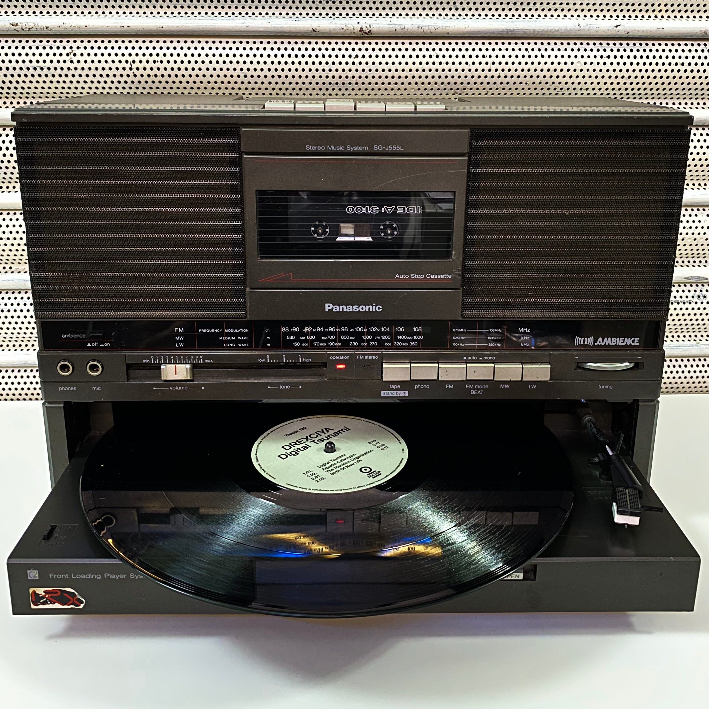 Panasonic SG-J555L Boombox (Turntable / Cassette / Tuner)